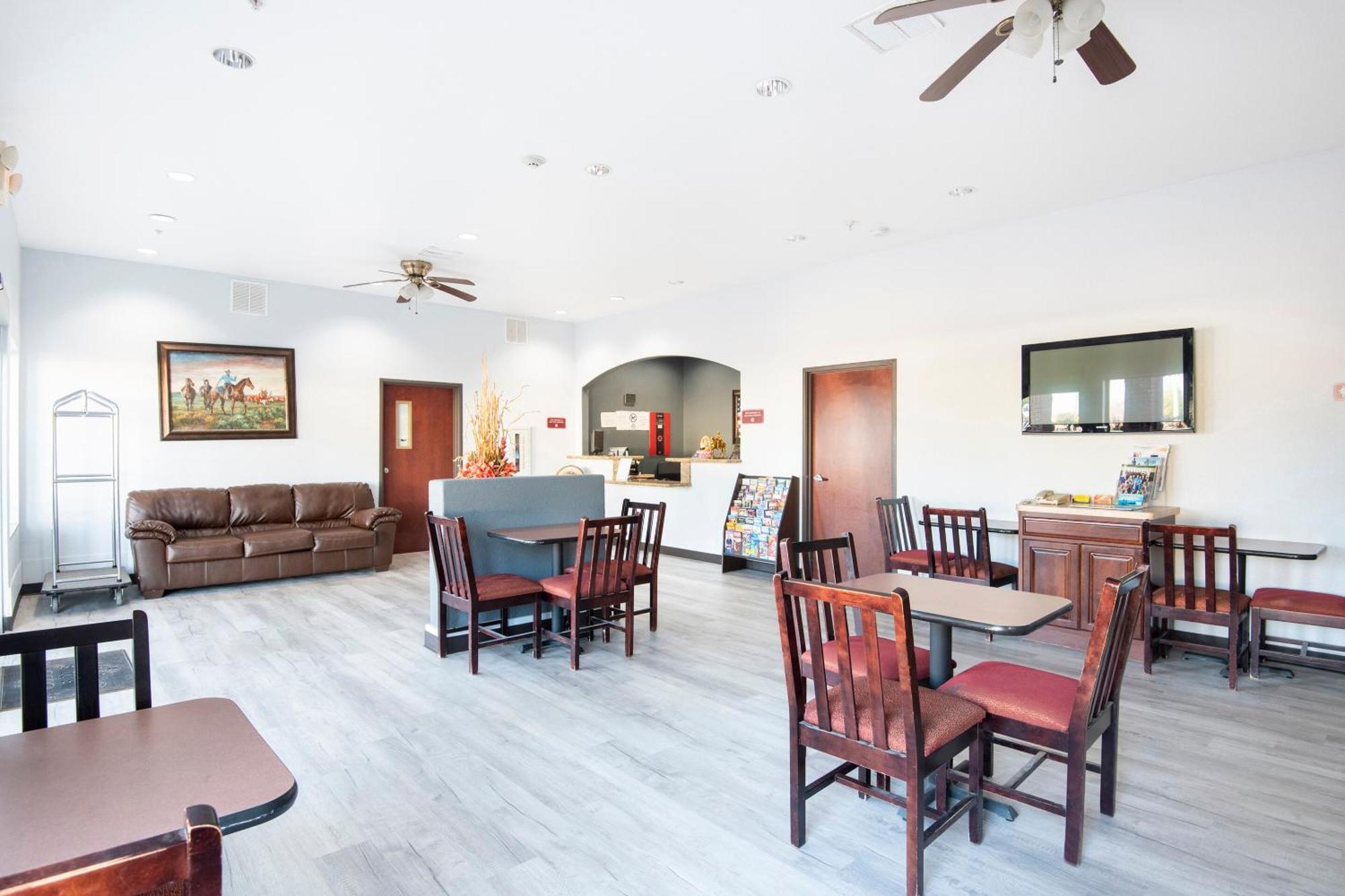 Oyo Townhouse Clute Lake Jackson מראה חיצוני תמונה
