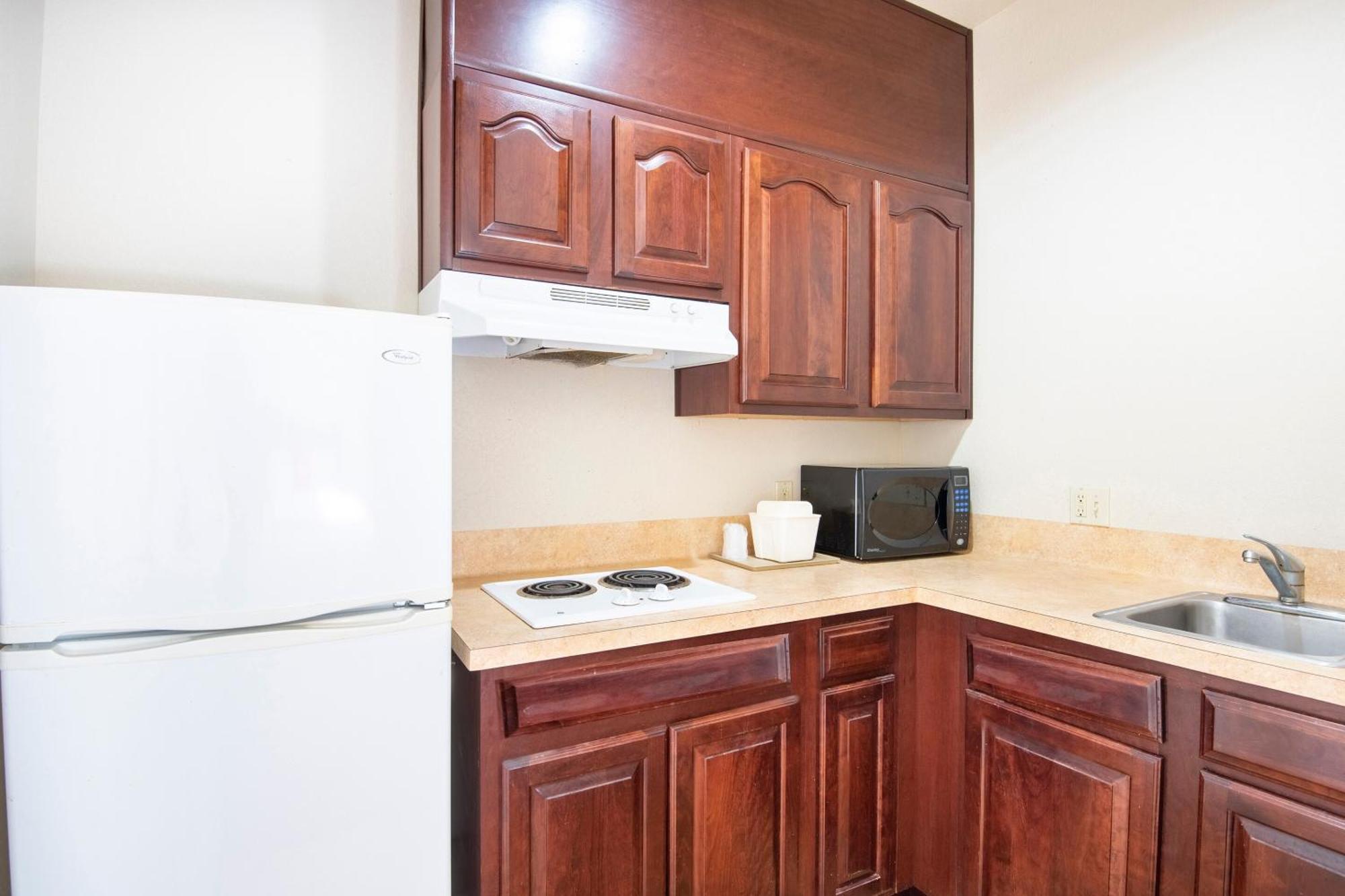 Oyo Townhouse Clute Lake Jackson מראה חיצוני תמונה