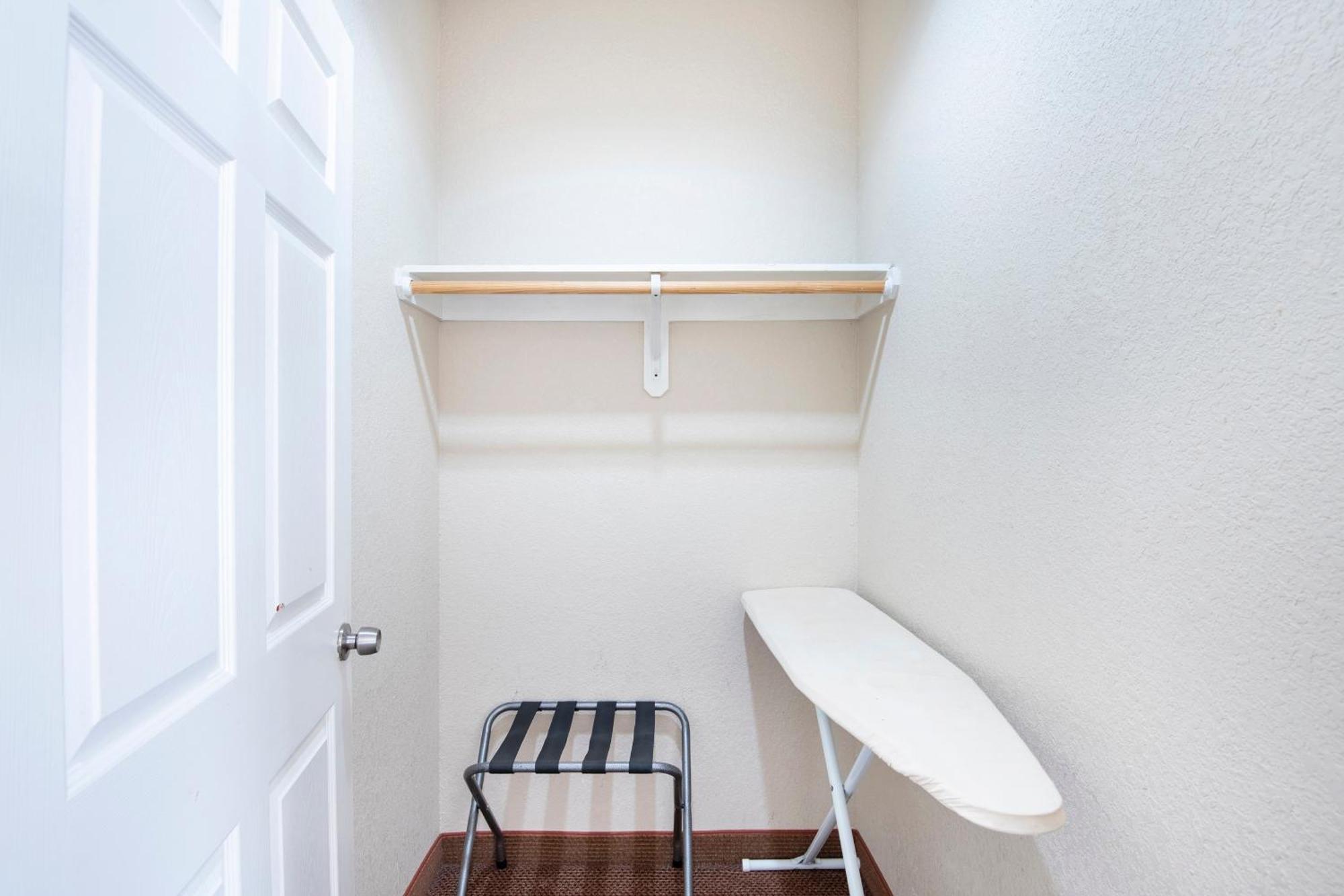 Oyo Townhouse Clute Lake Jackson מראה חיצוני תמונה